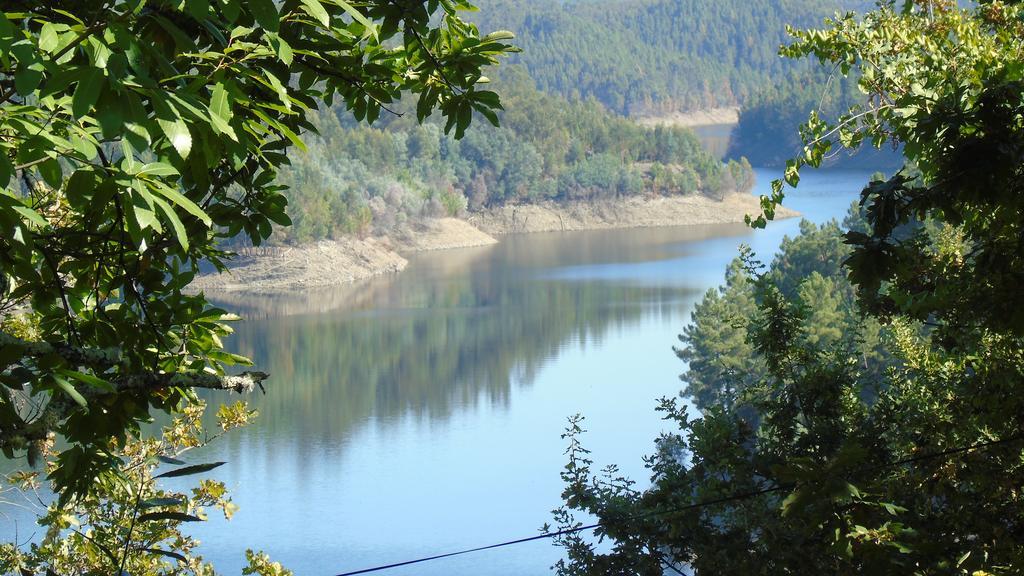 Star Gazing Luxury Yurt With River Views, Off Grid Eco Living Vale do Barco Екстер'єр фото